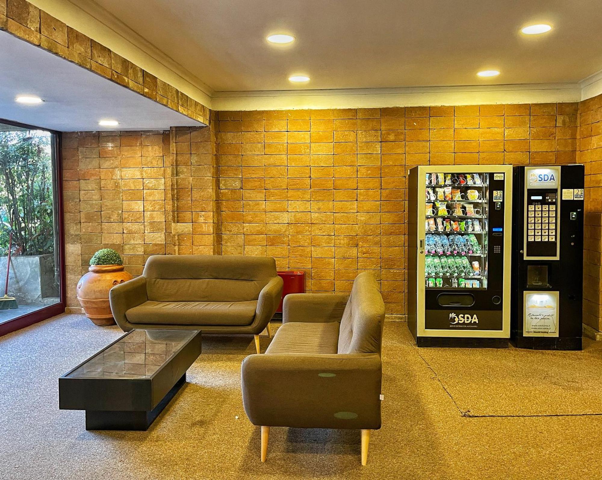 Modern Apartment 10 Min Vatican Parking&Pool Rome Exterior photo